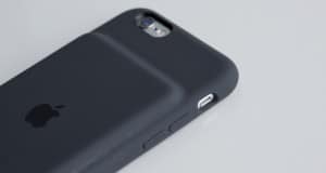 Apple’s Official Smart Battery Case for iPhone 6 / 6s